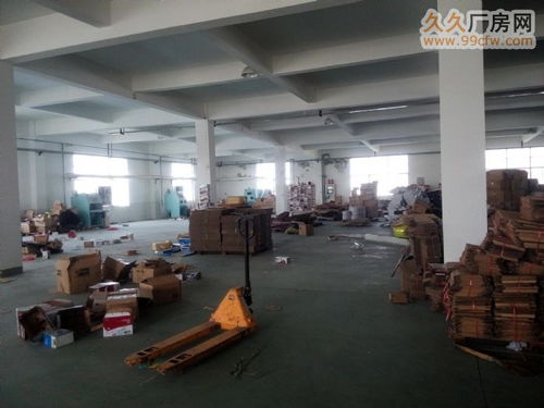 南京濱江開發(fā)區(qū)2550平方米廠房出租，配備天然氣及機械設備，適用于食品廠